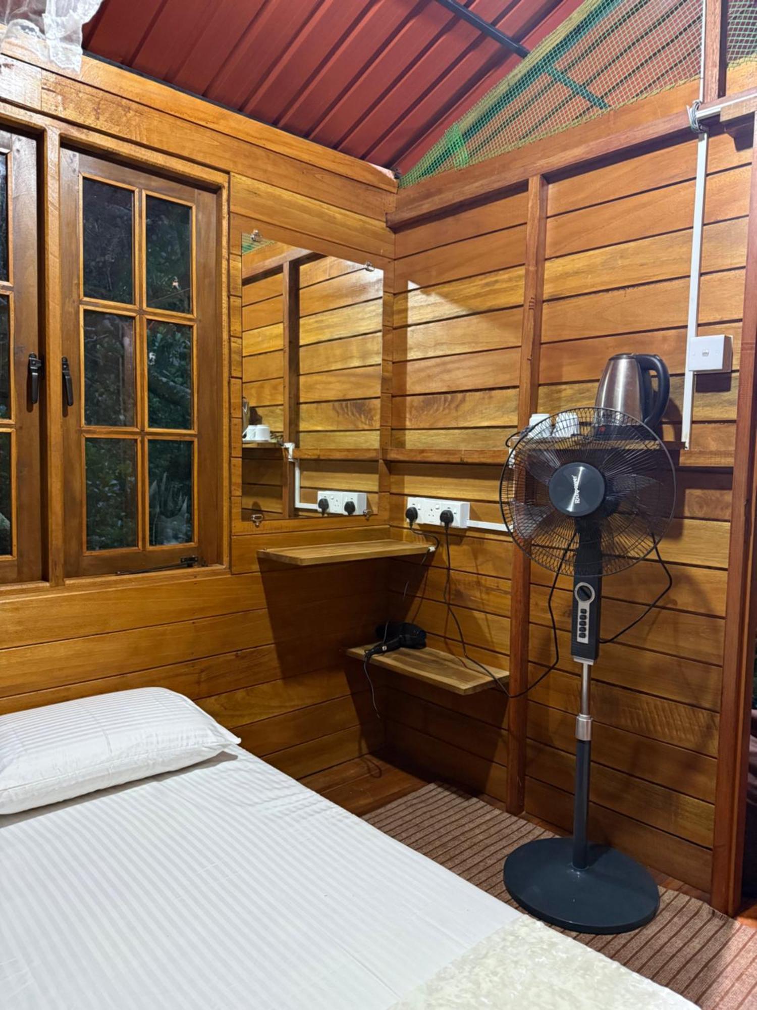 Ella Jungle Inn Homestay And Tree House Buitenkant foto
